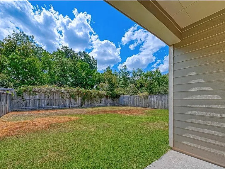 11 Sagamore Ridge Pl — Photo 35