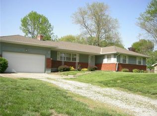 15308 Parallel Rd, Basehor, KS 66007