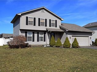 5096 Cranberry Dr, Mineral Ridge, OH