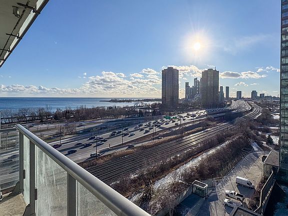 4th image of 103 The Queensway Ave #1106