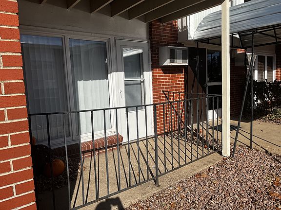 2nd image of 2713 Thomas Dr #11406789