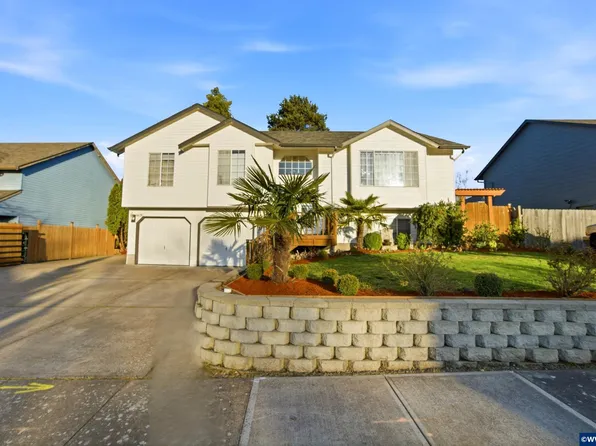 6676 McLeod Ln NE, Keizer, OR 97303