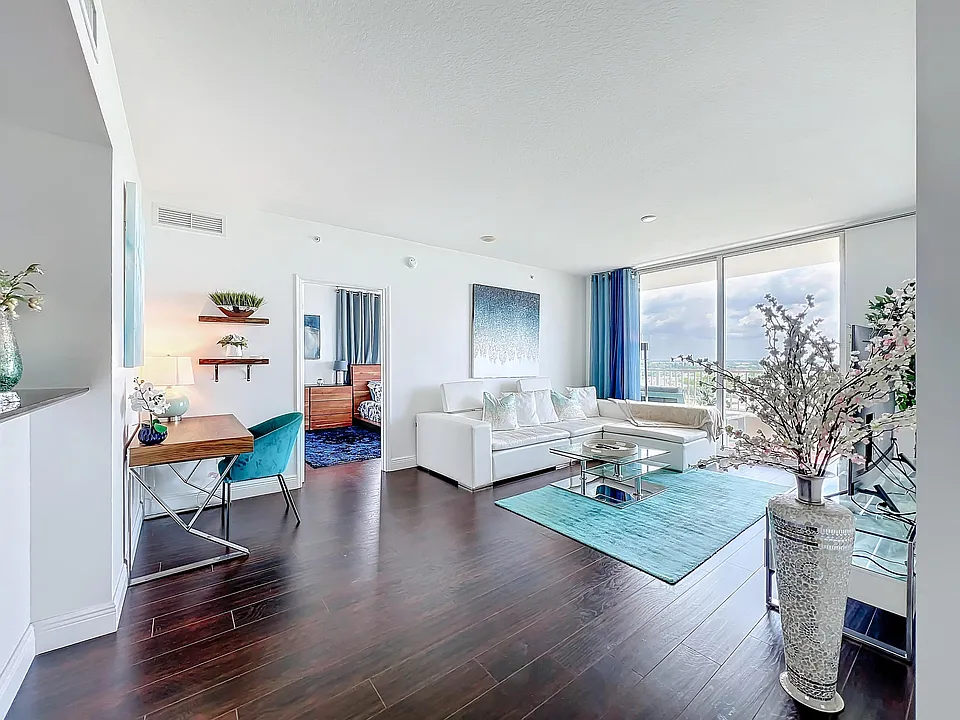 700 E Boynton Beach Blvd #1408
