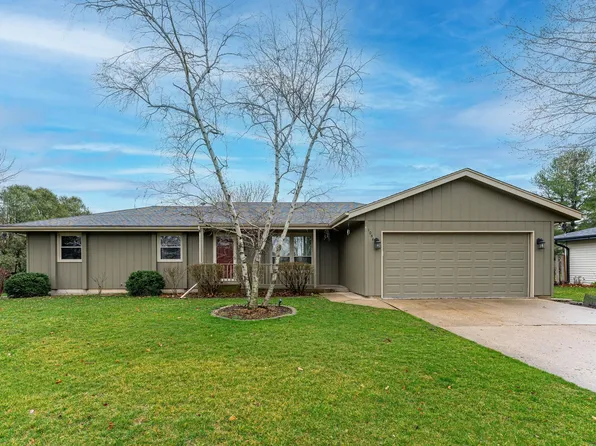 1050 Armstrong Ave, Rockton, IL 61072