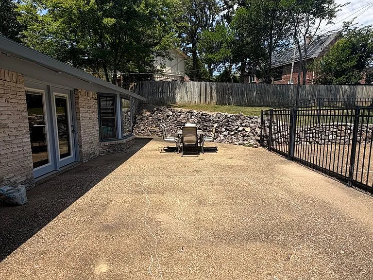 1101 Silverwood Cv — Photo 4