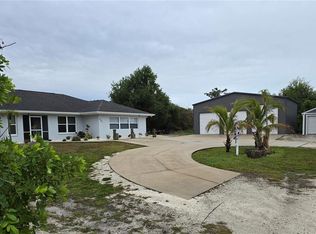 881 Bayshore Dr, Englewood, FL 34223