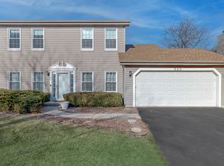 225 Mondovi Dr, Oswego, IL 60543