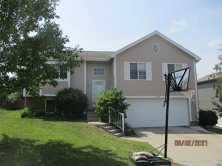 1st image of 2507 Hogantown Dr