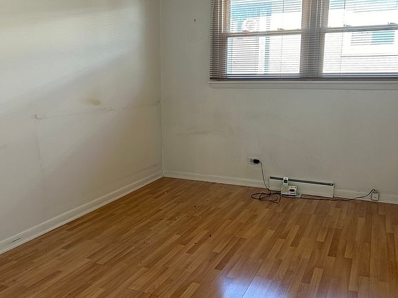 4th image of 1315 S Highland Ave