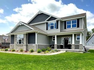 2321 Cypress Point Ct, Howell, MI 48855