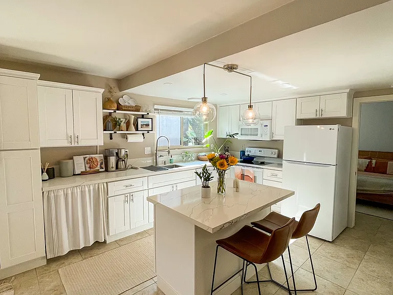 155 Rosebay Dr #27 — Photo 2