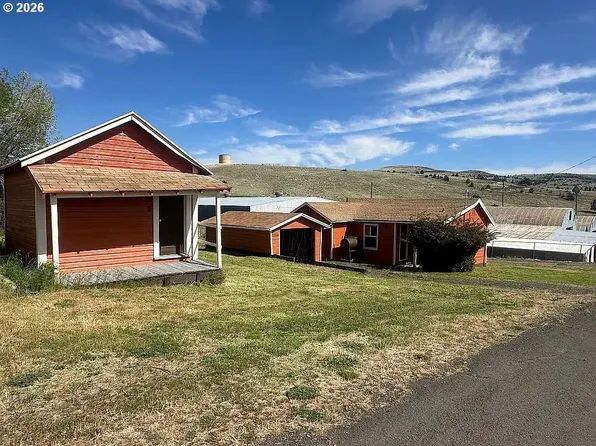 406 Ellsworth St, Fossil, OR 97830