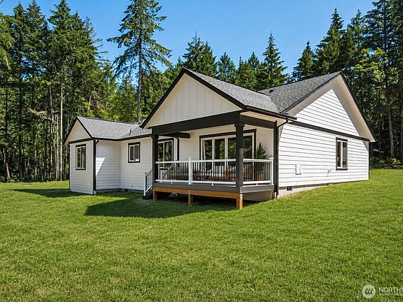 2nd image of 8918 127th Avenue Ct
