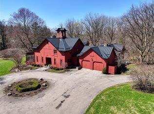 65 Mitchell Rd, Pittsford, NY 14534