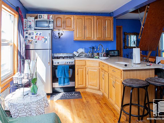 4th image of 2 Highland Ct #1