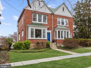 4425 Garrison St NW, Washington, DC 20016