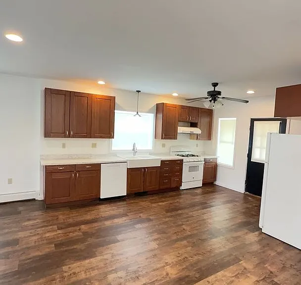 1610 Scott St — Photo 27