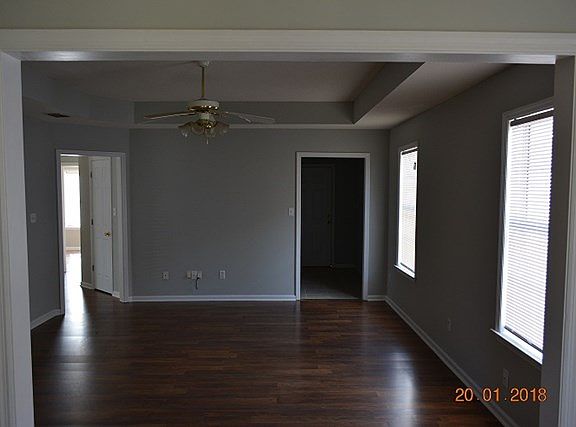 4th image of 3073 Schroer Dr