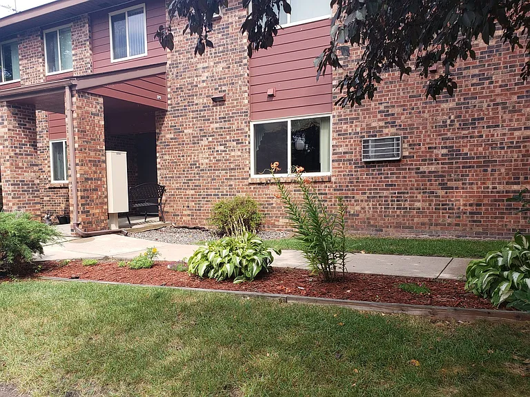 Riverside Senior Apartments — Photo 24