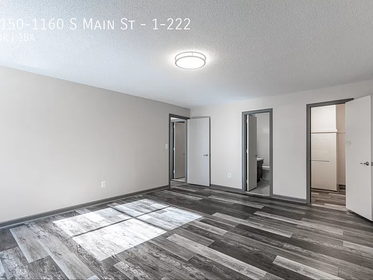 1150-1160 S Main St #1-222 — Photo 2