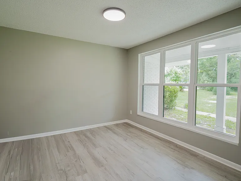806 E Verbena Ave — Photo 8