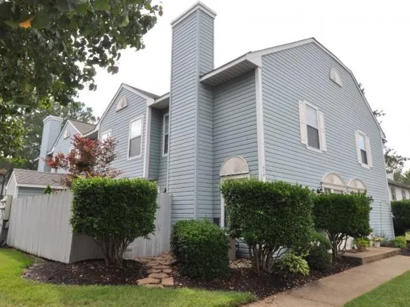 759 Ridge Cir, Chesapeake, VA 23320