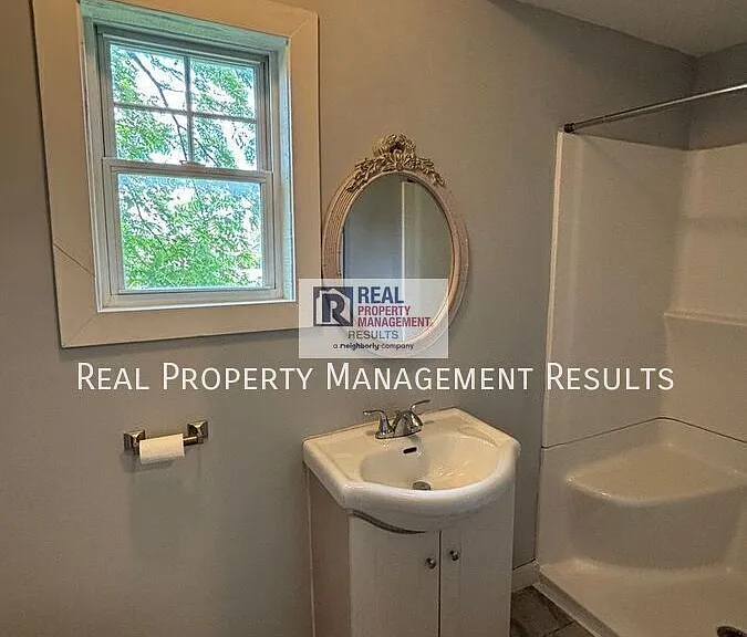 507 S Evans Ave #B — Photo 8