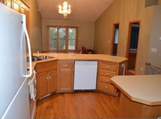 12320 61st Ave N, Plymouth, MN 55442