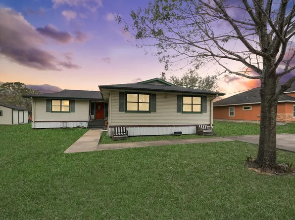 3518 Kansas St, Fresno, TX 77545