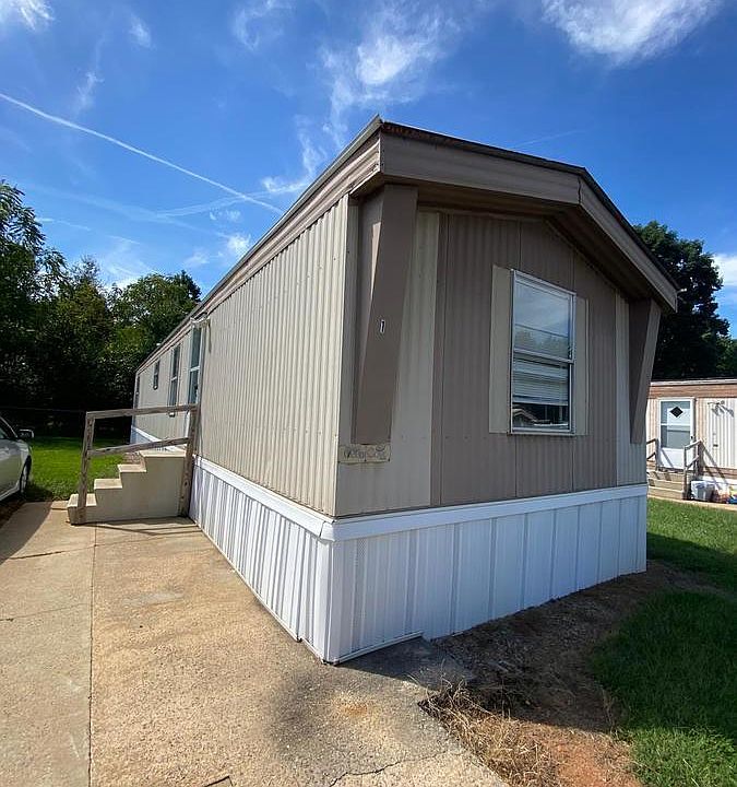 1st image of 2115 31st Avenue Dr NE #1S