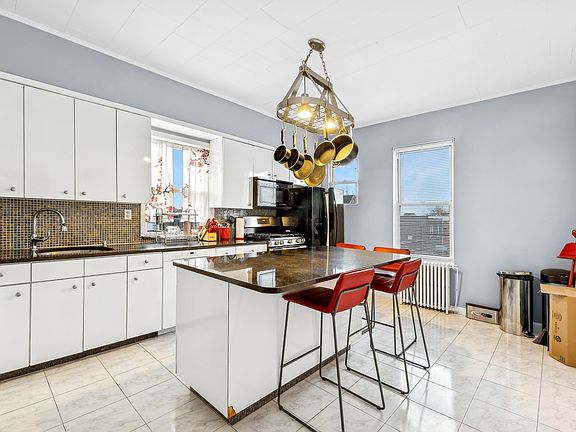 3rd image of 1472 Bay Ridge Pkwy Floor 2
