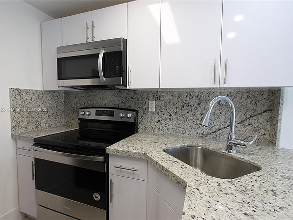5th image of 801 NW 47th Ave APT 615W
