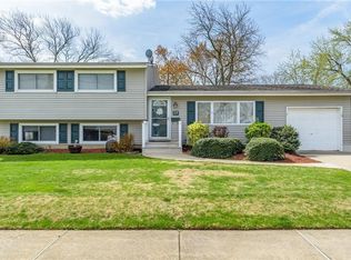 37 Annapolis Dr, Hazlet, NJ 07730