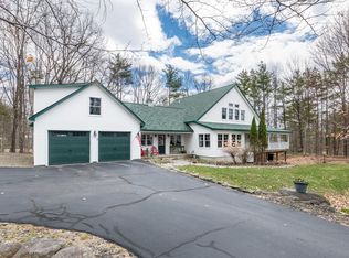 8 Oak Knoll Road, Meredith, NH 03253