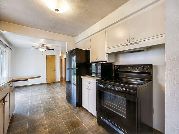 5th image of 2544 Thorn Oak Dr
