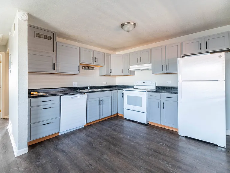 1415 Kingston St — Photo 22