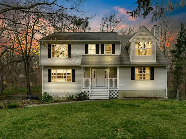50 Fresh Meadow Lane, Milford, CT 06461