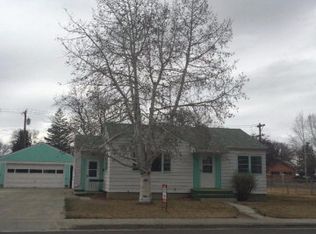 656 N Division St, Powell, WY 82435