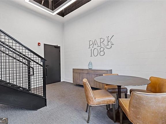 3rd image of 108 Park Pl #112