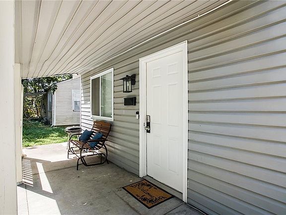 4th image of 9240 McGee St