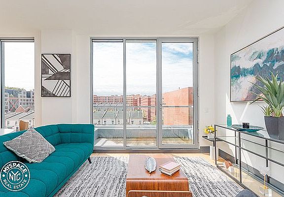 4th image of 10 Montieth St #574