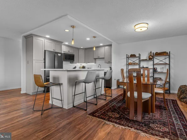 666 W Germantown Pike APT 1613, Plymouth Meeting, PA 19462