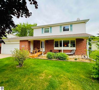 311 Devon Dr, Saint Louis, MI, 48880