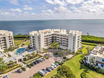 2016 Harbourside Dr UNIT 332, Longboat Key, FL, 34228