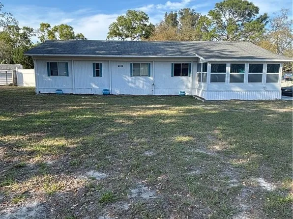 7351 Sealawn Dr, Spring Hill, FL 34606