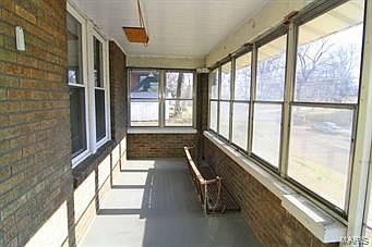 3rd image of 414 Independence St