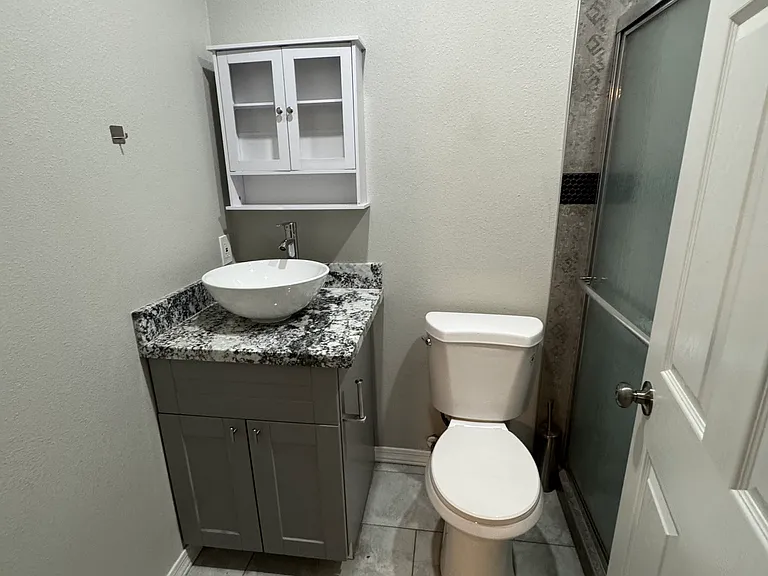 301 E Verde Ln — Photo 7