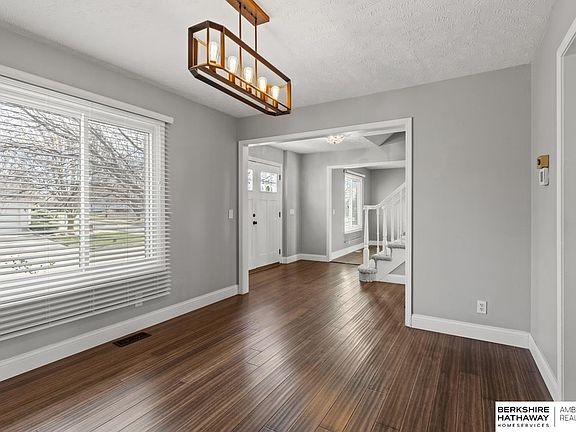 4th image of 4510 N 136th St