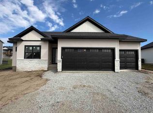 1260 Osage Ln, North Liberty, IA