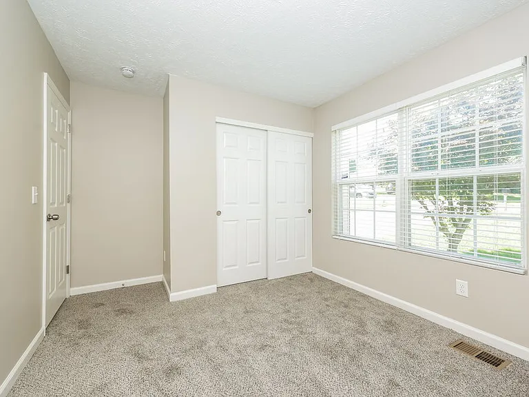 2305 Leighton Way — Photo 14